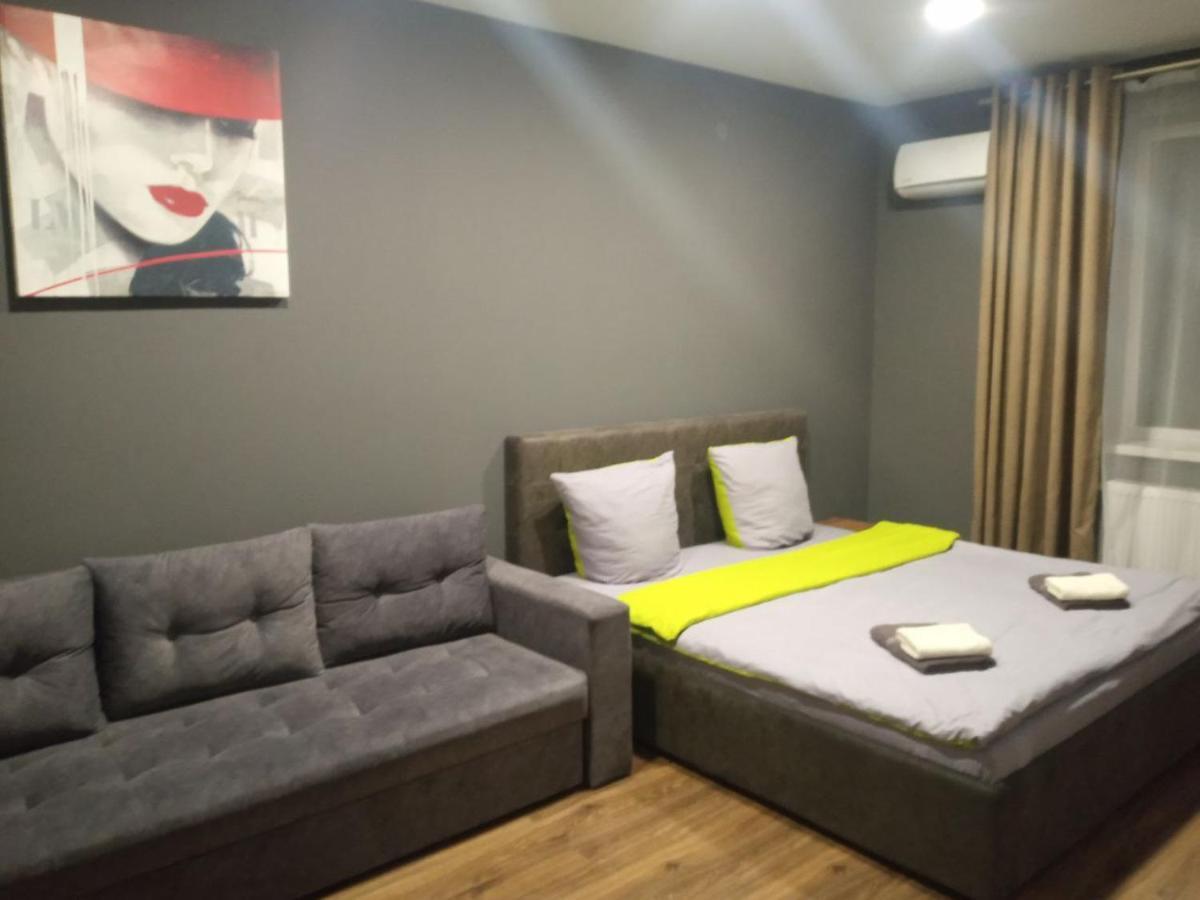 Apartment Yes 41 Uzjhorod Eksteriør bilde