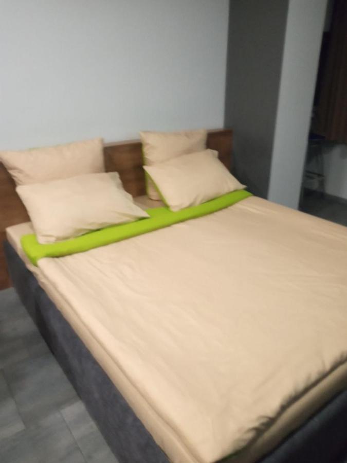 Apartment Yes 41 Uzjhorod Eksteriør bilde